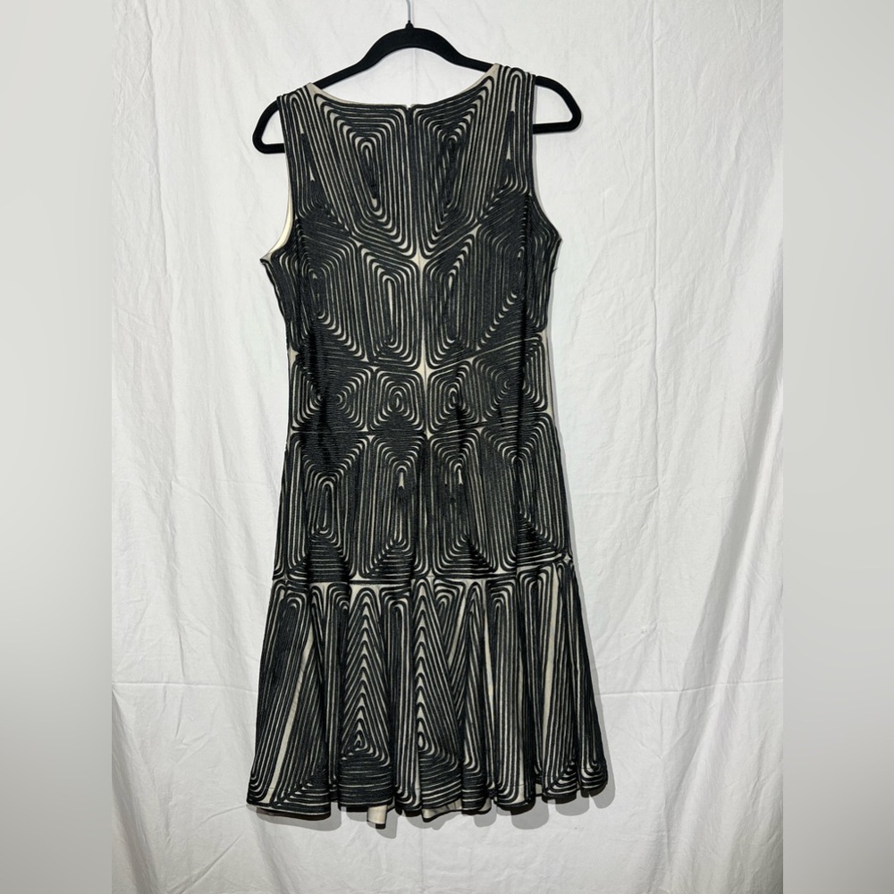 JS Collections Dress - Picture 2 of 5